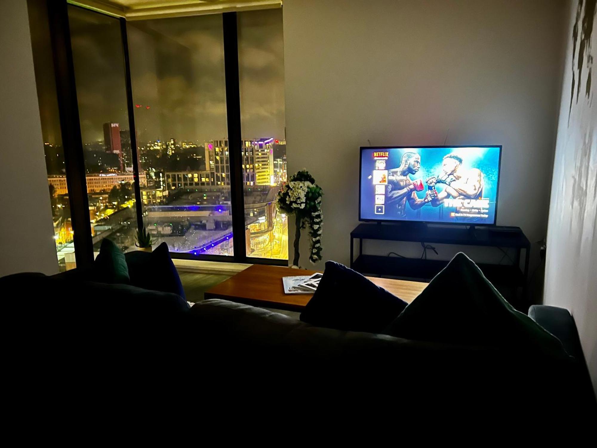 Premium Deals L Last-Minute Stay L 4 Min Walk To Birmingham Central Library L 18Th Floor 2 Bed 2 Bath City Centre Penthouse With Gym & Netflix By Jvt Short Lets Esterno foto