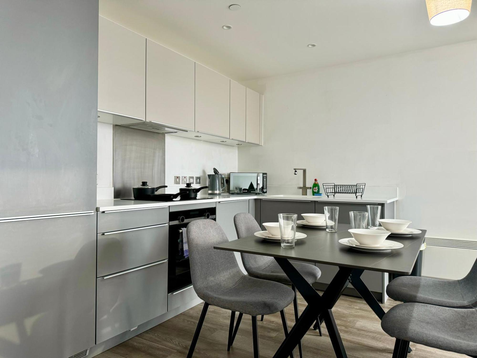 Premium Deals L Last-Minute Stay L 4 Min Walk To Birmingham Central Library L 18Th Floor 2 Bed 2 Bath City Centre Penthouse With Gym & Netflix By Jvt Short Lets Esterno foto