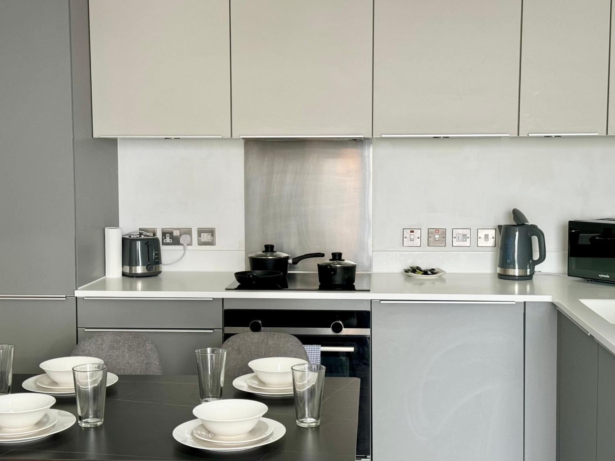 Premium Deals L Last-Minute Stay L 4 Min Walk To Birmingham Central Library L 18Th Floor 2 Bed 2 Bath City Centre Penthouse With Gym & Netflix By Jvt Short Lets Esterno foto